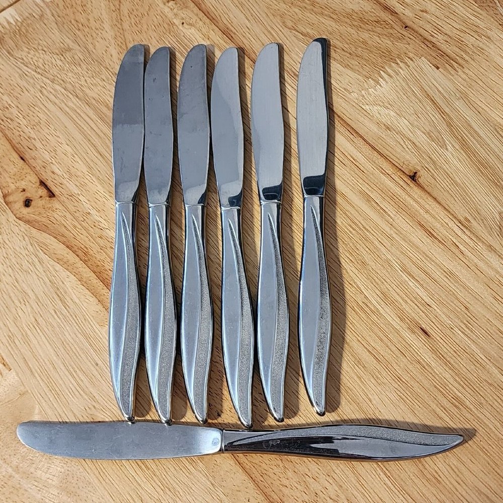 7 Oneida Textura Dinner Knives stainless Oneidacraft Deluxe textured MCM Mod